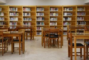 نقش کتاب‌خانه‌های مدارس